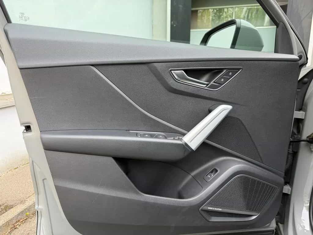 Audi Q2 S-Line LED Virtual Pano Bang&Olufsen RüKamera 07/2018-photo-10