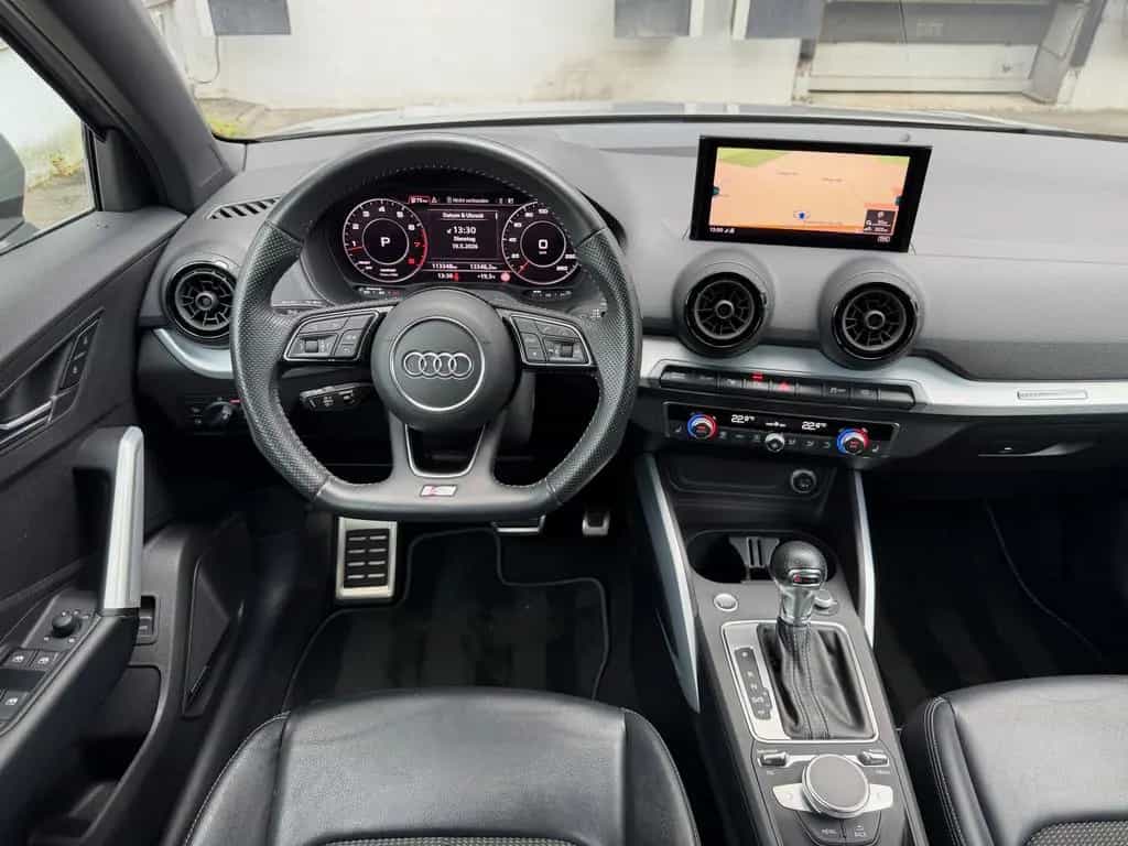 Audi Q2 S-Line LED Virtual Pano Bang&Olufsen RüKamera 07/2018-photo-16