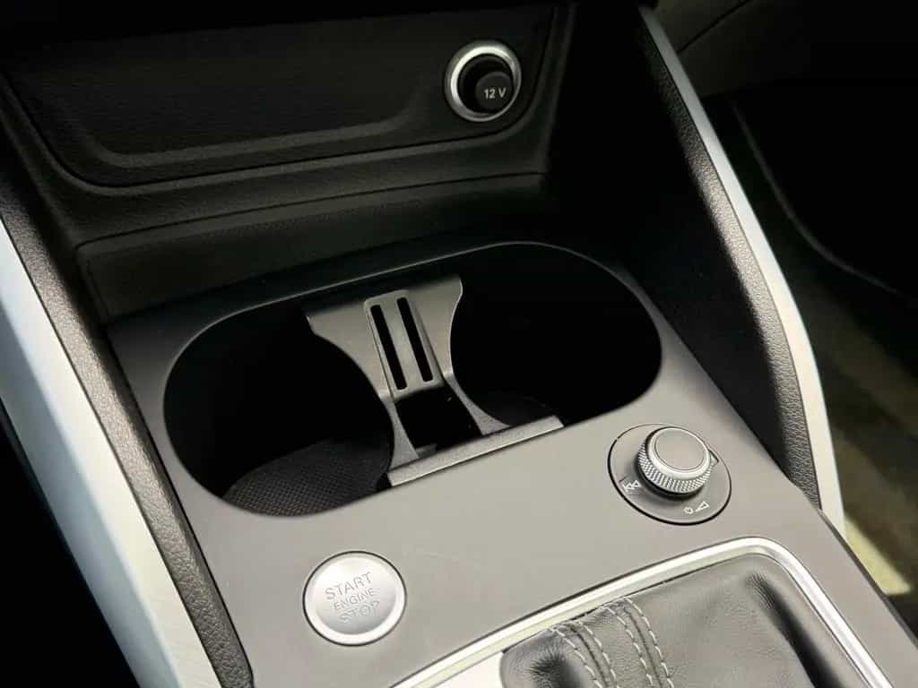 Audi Q2 S-Line LED Virtual Pano Bang&Olufsen RüKamera 07/2018-photo-23
