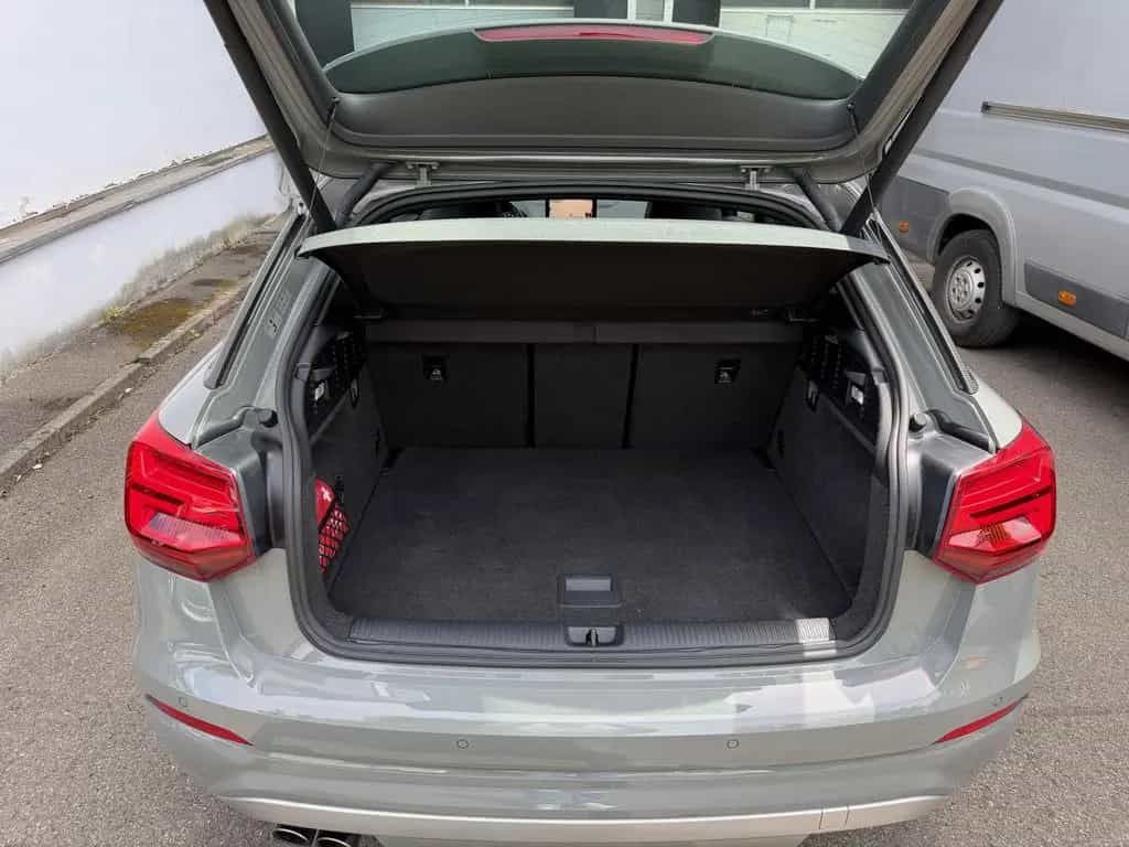Audi Q2 S-Line LED Virtual Pano Bang&Olufsen RüKamera 07/2018-photo-30