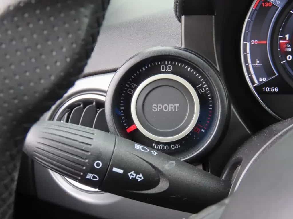 Abarth 595C 1.4 T-Jet 16V Estetico Paket Sport-AGA 03/2017-photo-12