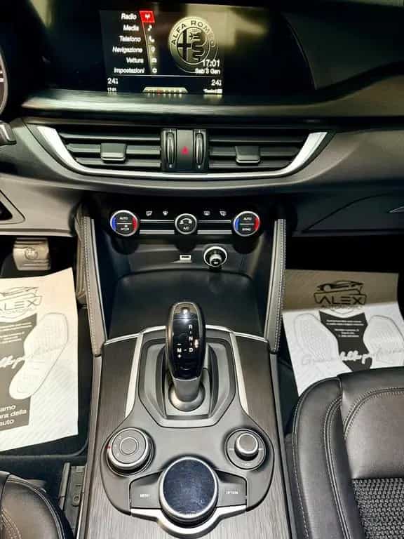 Alfa Romeo Stelvio 2.2Td 150cv Aut E6 09/2017-photo-14