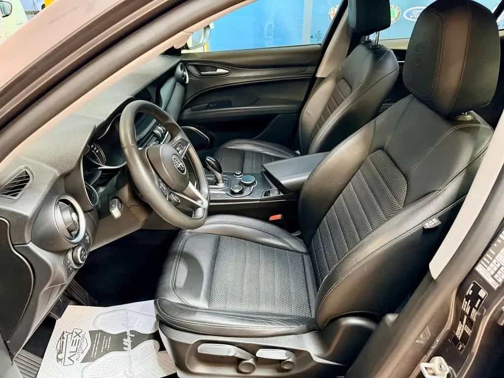 Alfa Romeo Stelvio 2.2Td 150cv Aut E6 09/2017-photo-4