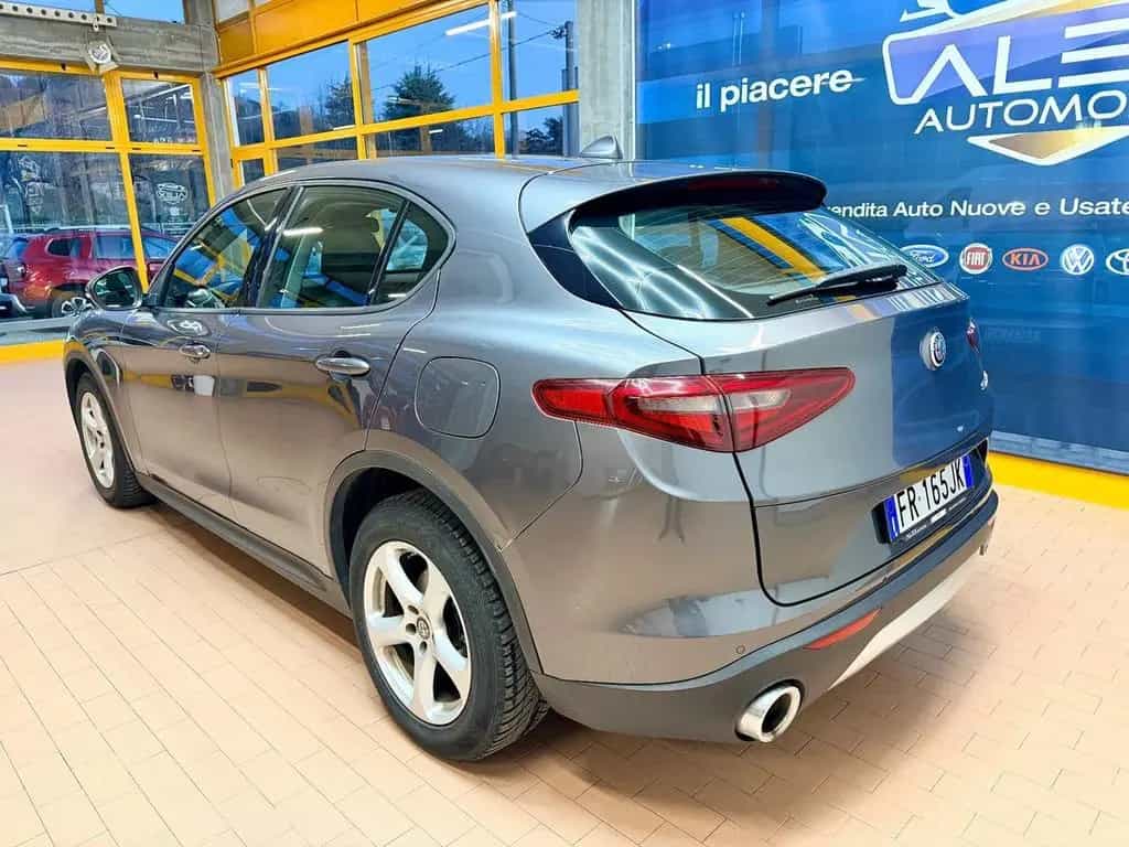 Alfa Romeo Stelvio 2.2Td 150cv Aut E6 09/2017-photo-5