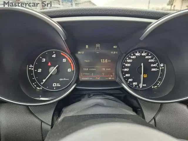 Alfa Romeo Giulia ALFA ROMEO Giulia Giulia 2.2 t Super Q4 180cv aw 06/2018-photo-12