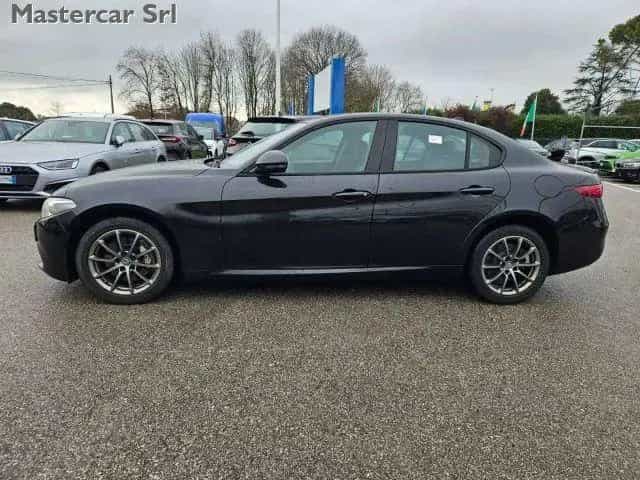 Alfa Romeo Giulia ALFA ROMEO Giulia Giulia 2.2 t Super Q4 180cv aw 06/2018-photo-4