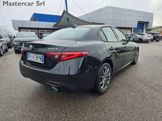 Alfa Romeo Giulia ALFA ROMEO Giulia Giulia 2.2 t Super Q4 180cv aw 06/2018-photo-5