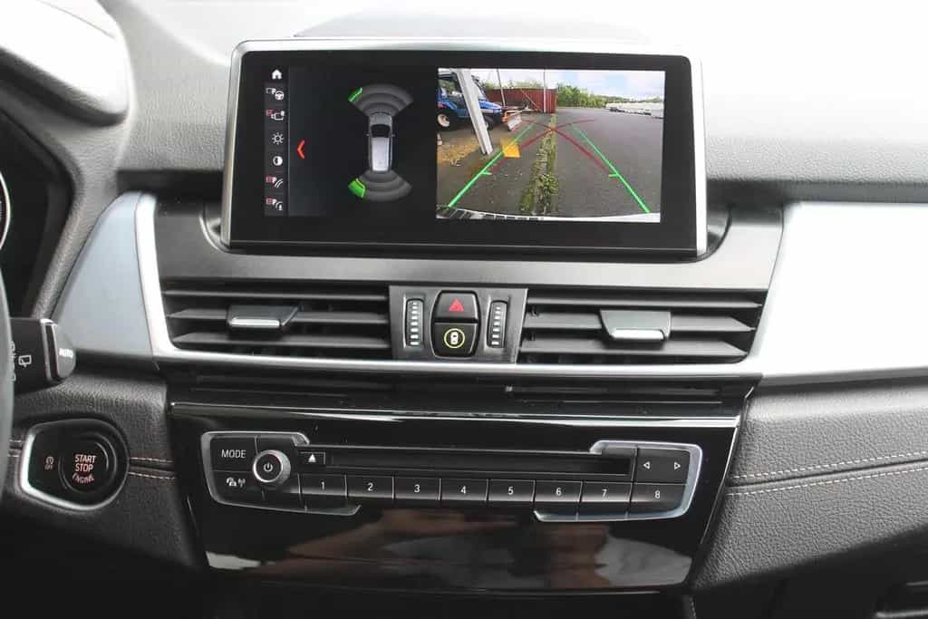 BMW 220 Gran Tourer 220xd GT Sport NAVI, LED, KAM, ACC, AHK, 7-Sitze 06/2019-photo-16