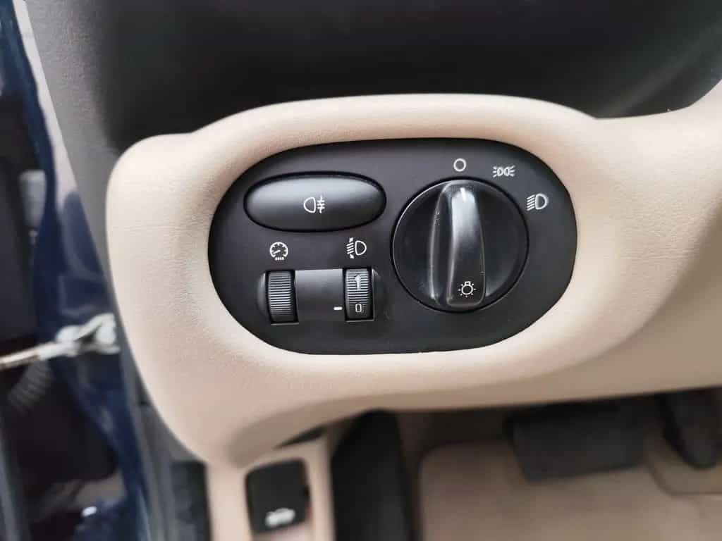 Rover 75 2.0 V6 Celest Aut*V.LEDER*S.DACH*PDC*SHZ*LM17 01/2001-photo-12
