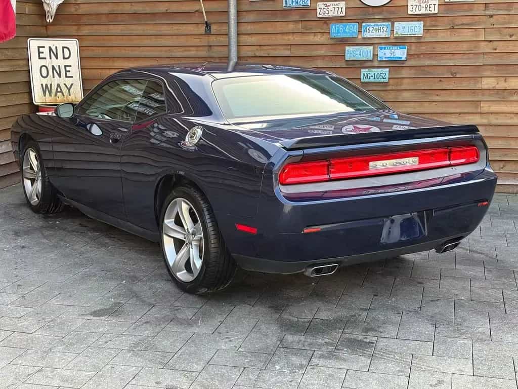 Dodge Challenger 5,7L V8 HEMI R/T Klima Alu Sport 07/2013-photo-10