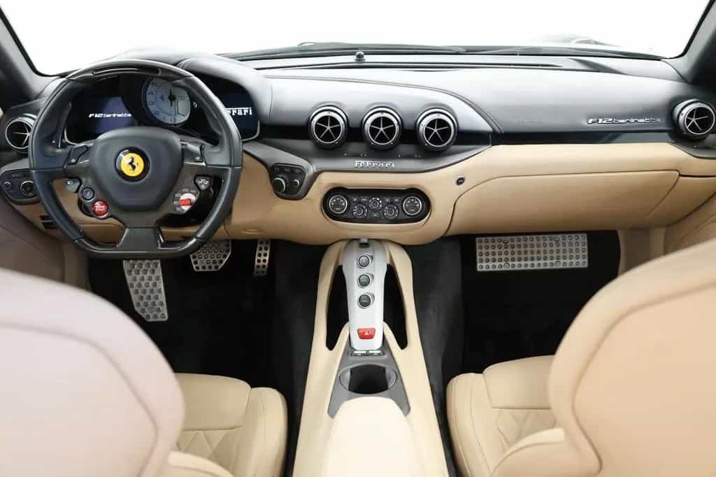 Ferrari F12 berlinetta / Blu Pozzi / Ferrari Approved 01/2013-photo-13