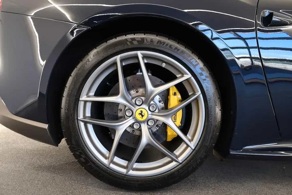 Ferrari F12 berlinetta / Blu Pozzi / Ferrari Approved 01/2013-photo-21