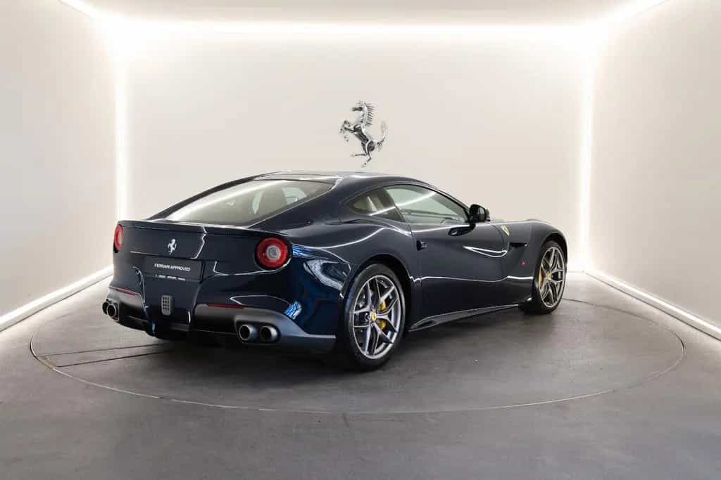 Ferrari F12 berlinetta / Blu Pozzi / Ferrari Approved 01/2013-photo-4
