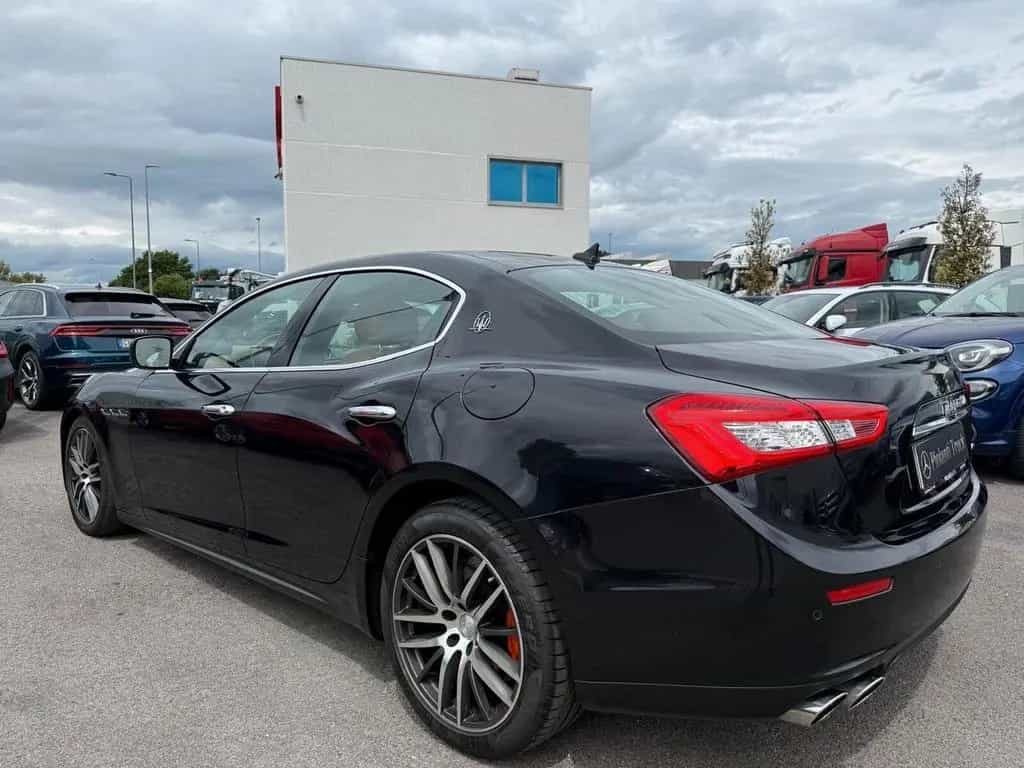 Maserati Ghibli V6 Diesel 04/2015-photo-2