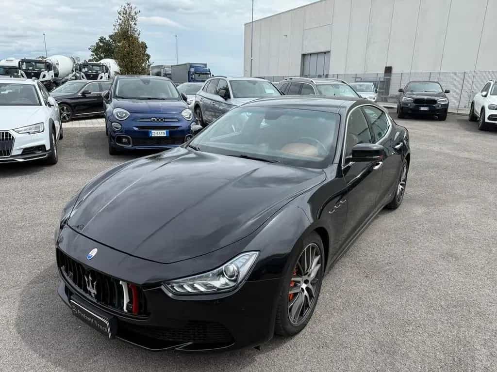 Maserati Ghibli V6 Diesel 04/2015-photo-8