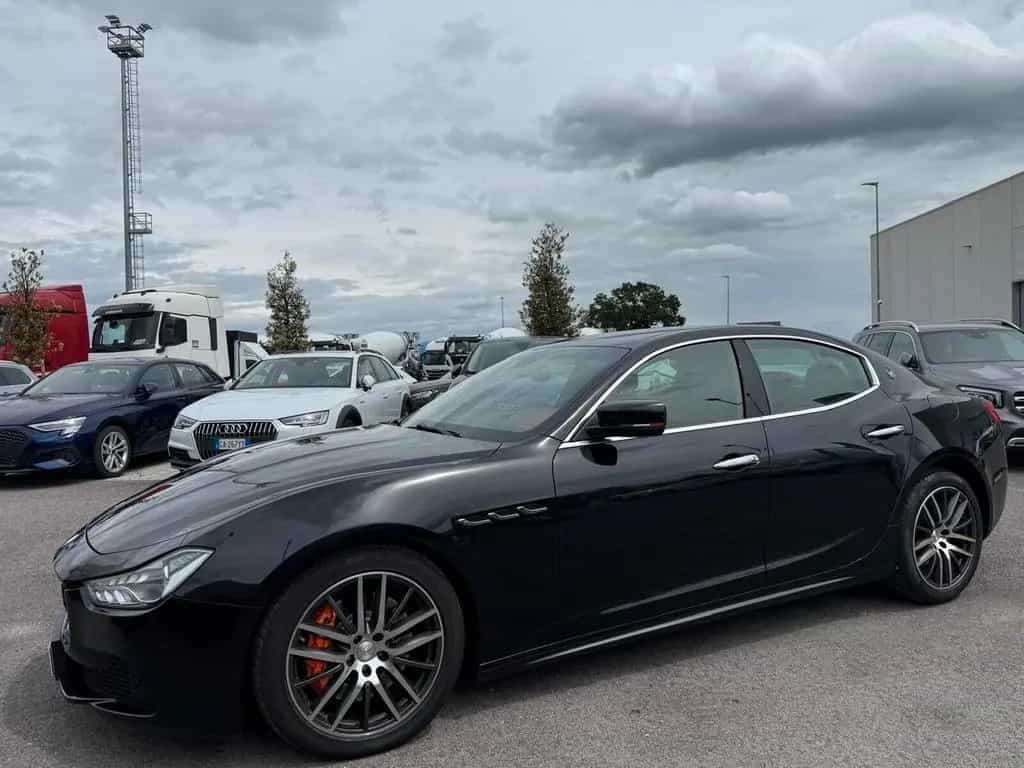 Maserati Ghibli V6 Diesel 04/2015-photo-9