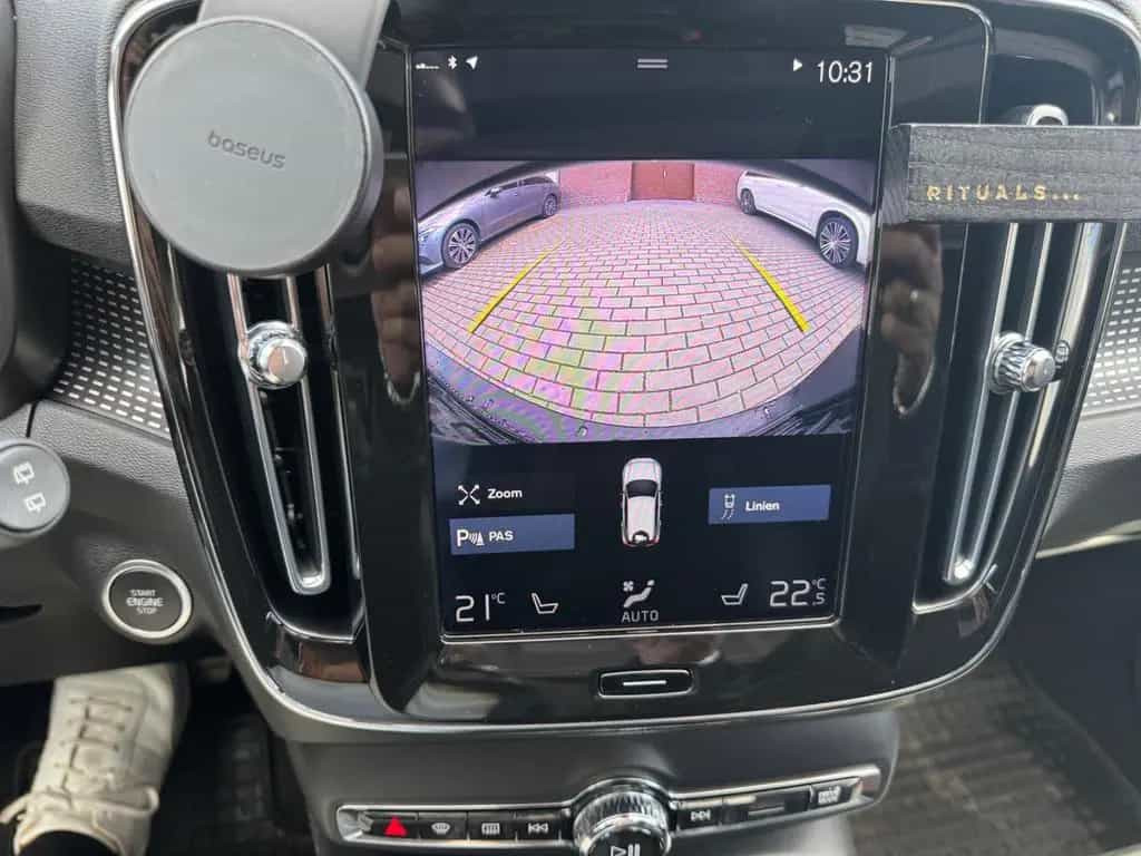 Volvo XC40 XC 40 R Design AWD PANO-STANDH.20Zoll 05/2020-photo-13