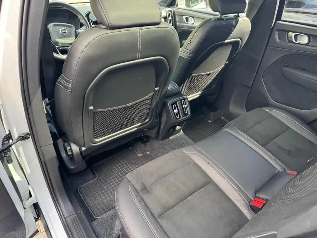 Volvo XC40 XC 40 R Design AWD PANO-STANDH.20Zoll 05/2020-photo-23