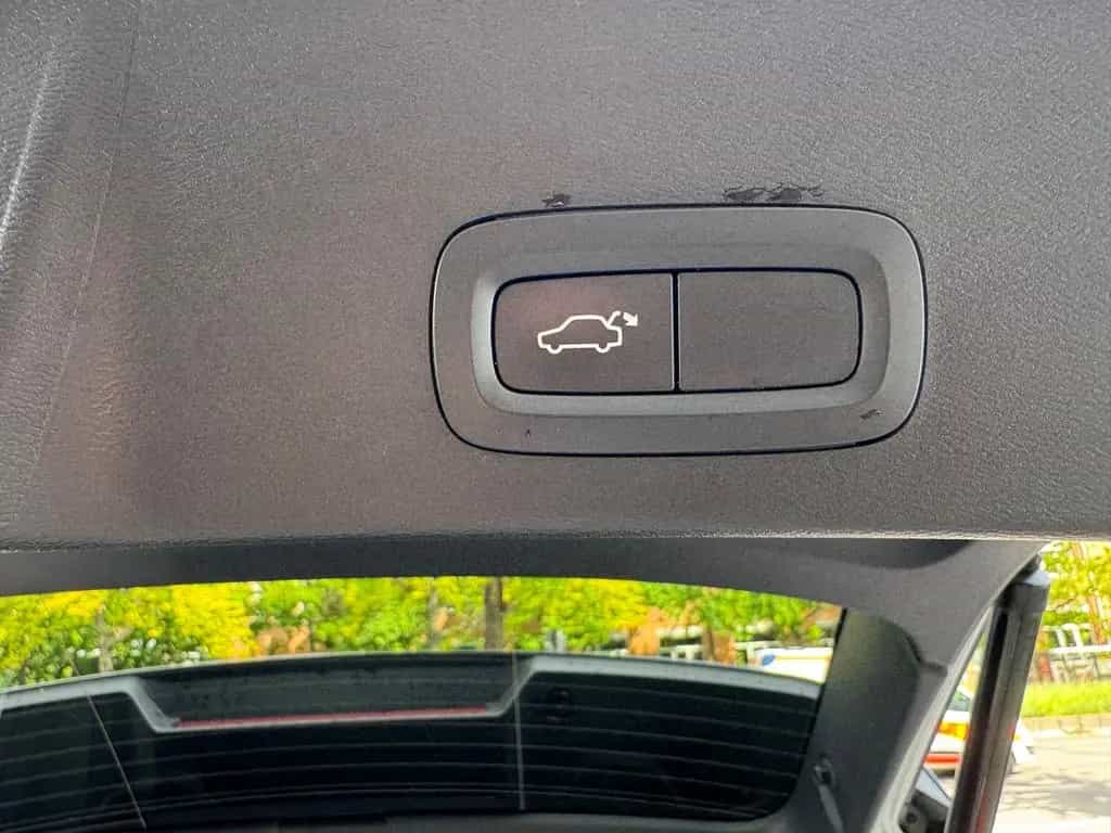 Volvo XC40 XC 40 R Design AWD PANO-STANDH.20Zoll 05/2020-photo-28