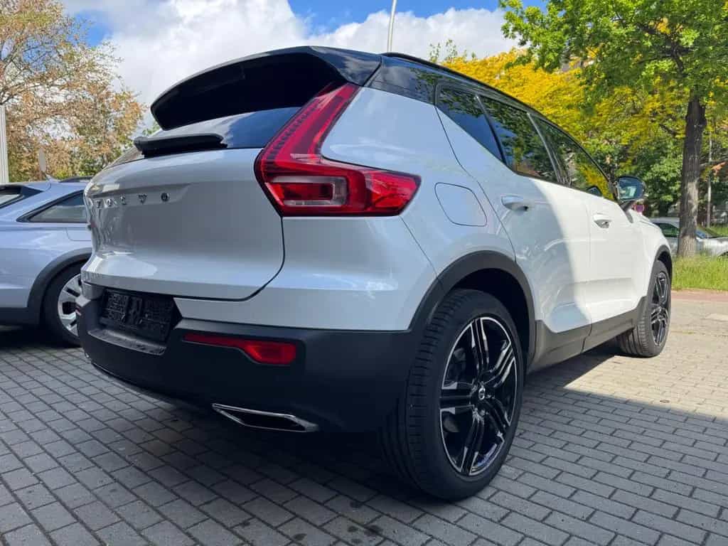 Volvo XC40 XC 40 R Design AWD PANO-STANDH.20Zoll 05/2020-photo-5
