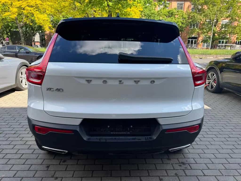 Volvo XC40 XC 40 R Design AWD PANO-STANDH.20Zoll 05/2020-photo-8