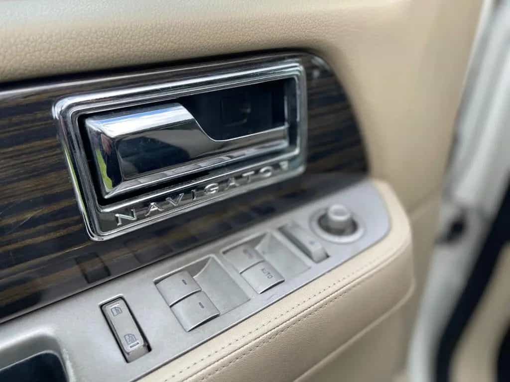 Lincoln Navigator 5,4 "LIMITED " LANG VERS"AUTOM."ALLRAD" 06/2008-photo-13