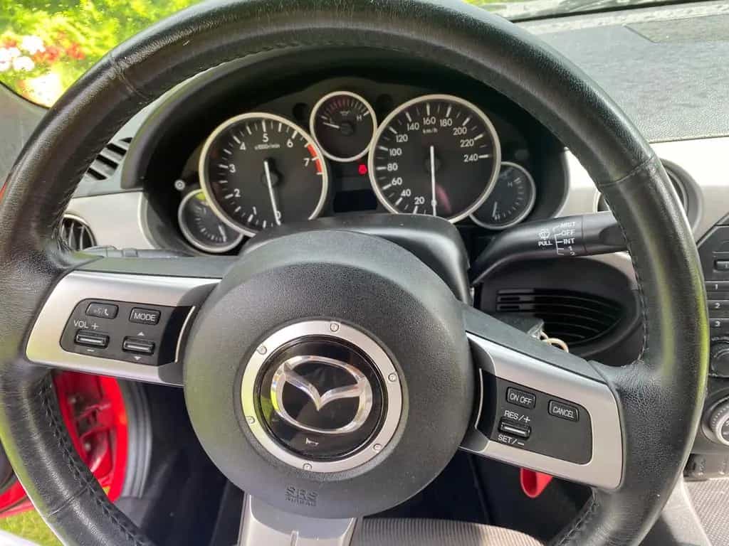 Mazda MX-5 (Hardtop) | nur 77.250 km | Inspektion neu 10/2010-photo-5