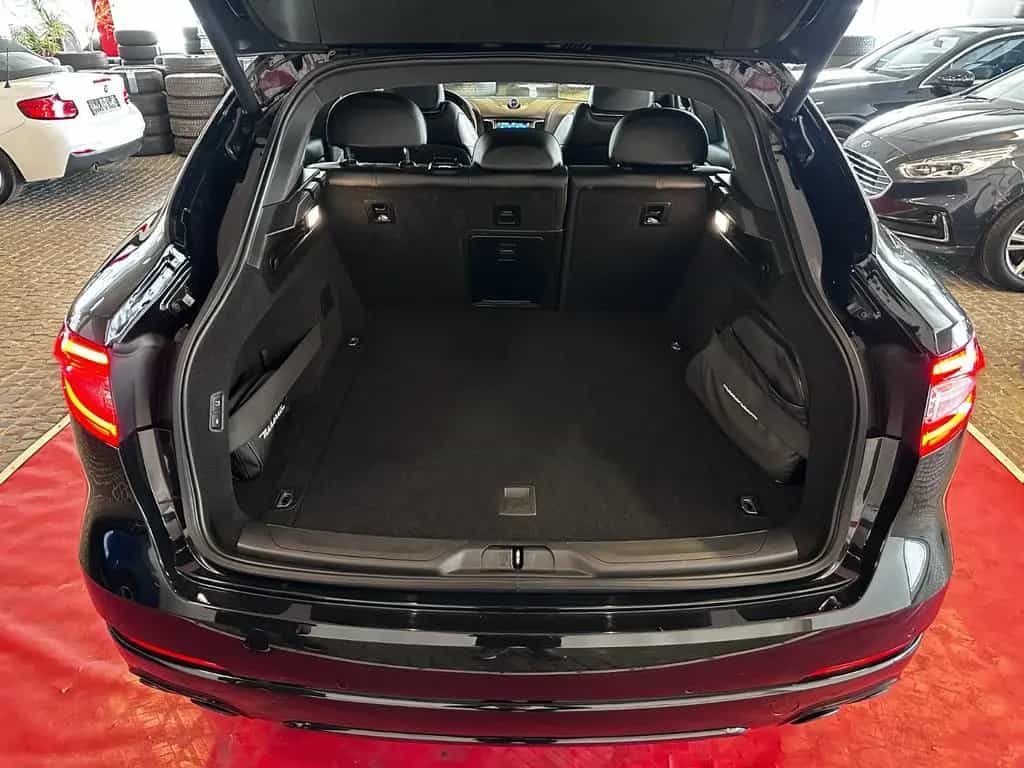 Maserati Levante S Q4 //Pano//ACC//B&W// 05/2018-photo-25