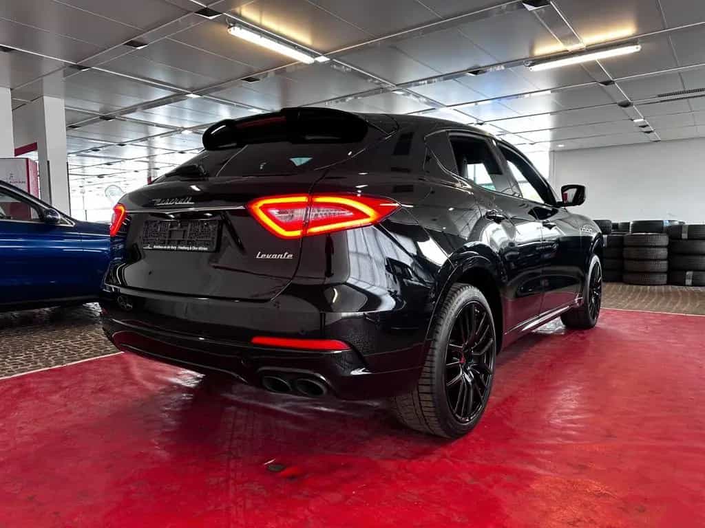 Maserati Levante S Q4 //Pano//ACC//B&W// 05/2018-photo-6