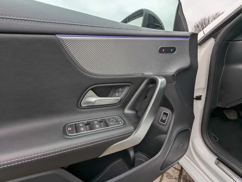 Mercedes-Benz CLA 220 Shooting Brake 08/2019-photo-7