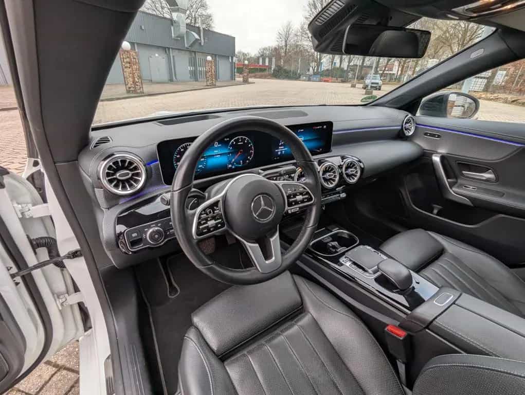 Mercedes-Benz CLA 220 Shooting Brake 08/2019-photo-8