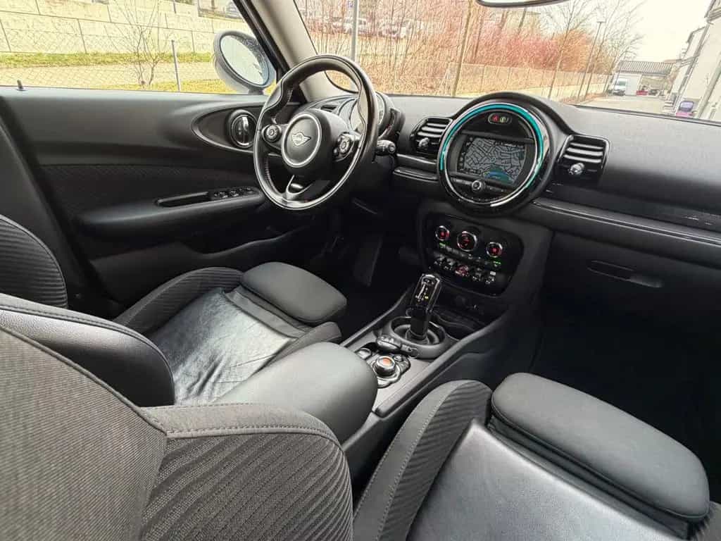 MINI Cooper D Clubman ClubmanAutom-PDC-NAVI-SZH-AppleCarPlay-Unfallfre 06/2019-photo-11