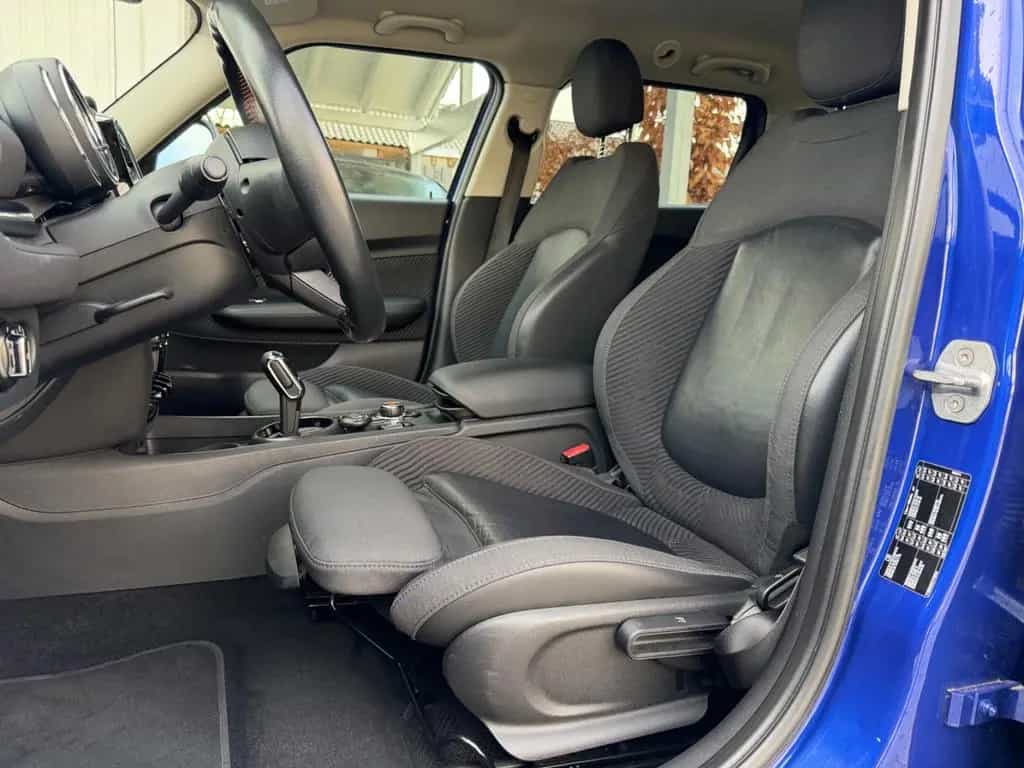 MINI Cooper D Clubman ClubmanAutom-PDC-NAVI-SZH-AppleCarPlay-Unfallfre 06/2019-photo-13