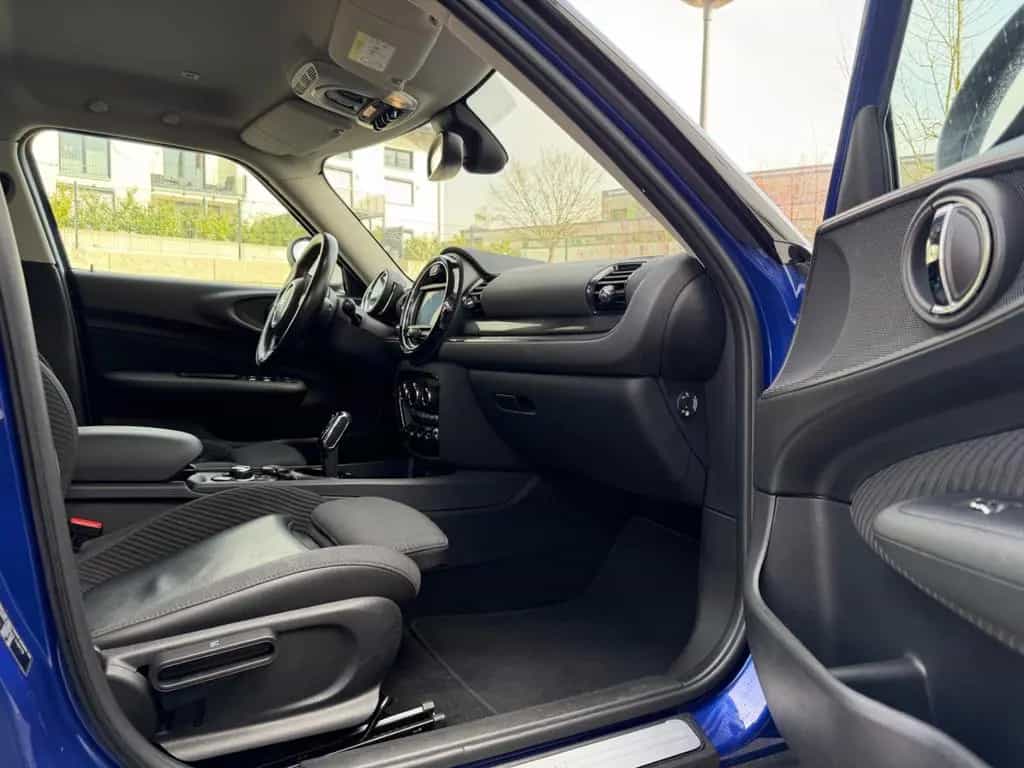 MINI Cooper D Clubman ClubmanAutom-PDC-NAVI-SZH-AppleCarPlay-Unfallfre 06/2019-photo-16