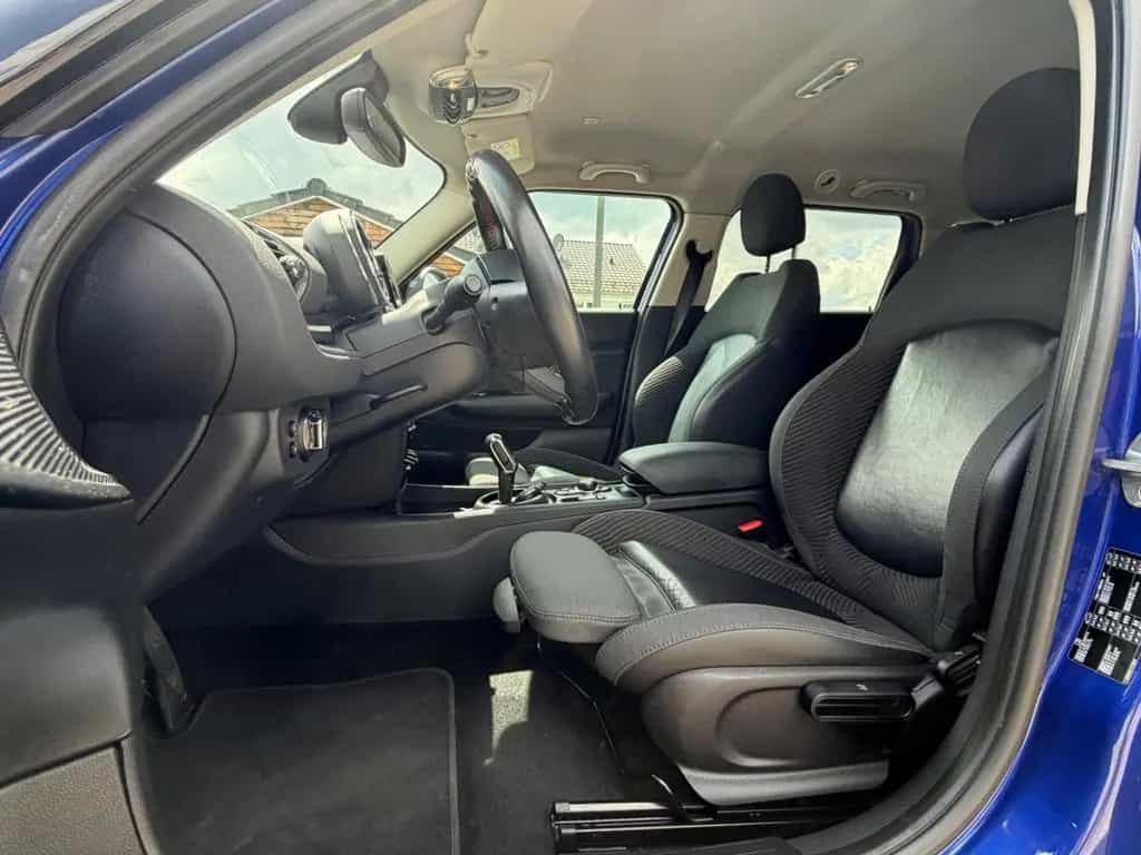 MINI Cooper D Clubman ClubmanAutom-PDC-NAVI-SZH-AppleCarPlay-Unfallfre 06/2019-photo-18