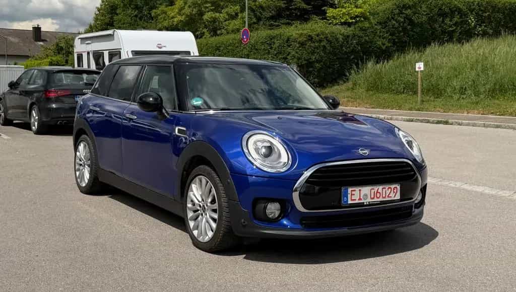 MINI Cooper D Clubman ClubmanAutom-PDC-NAVI-SZH-AppleCarPlay-Unfallfre 06/2019-photo-2