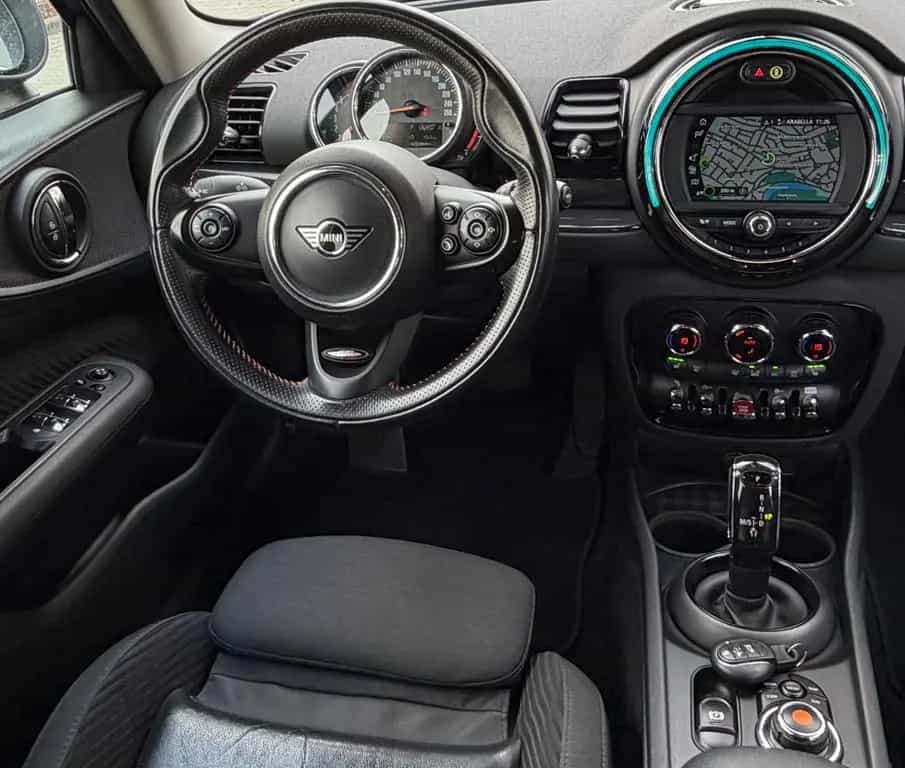 MINI Cooper D Clubman ClubmanAutom-PDC-NAVI-SZH-AppleCarPlay-Unfallfre 06/2019-photo-7