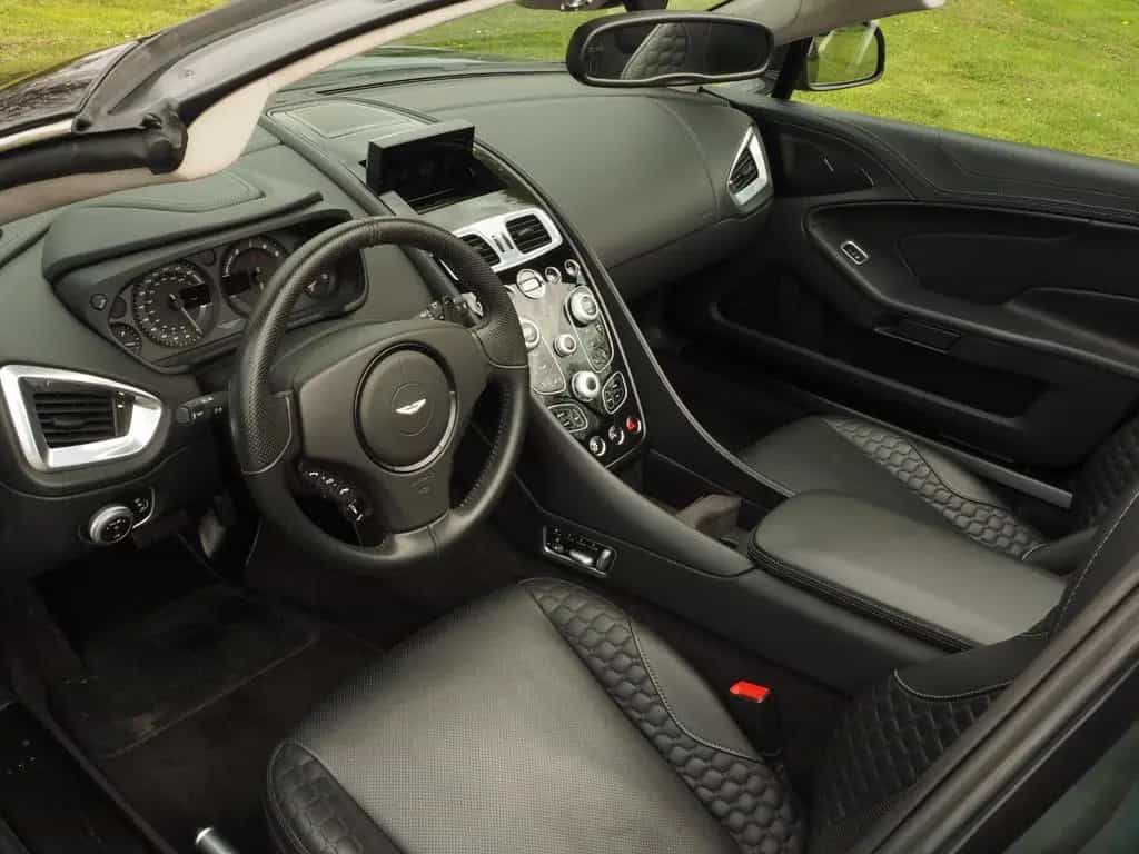 Aston Martin Vanquish Volante BRD TT3 8Spd, B&O, Carbon, MwSt 06/2015-photo-8