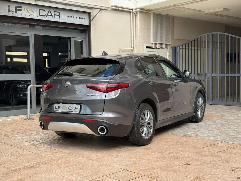 Alfa Romeo Stelvio 2.2 Turbodiesel 190 cv AT8 Q4 11/2021-photo-3