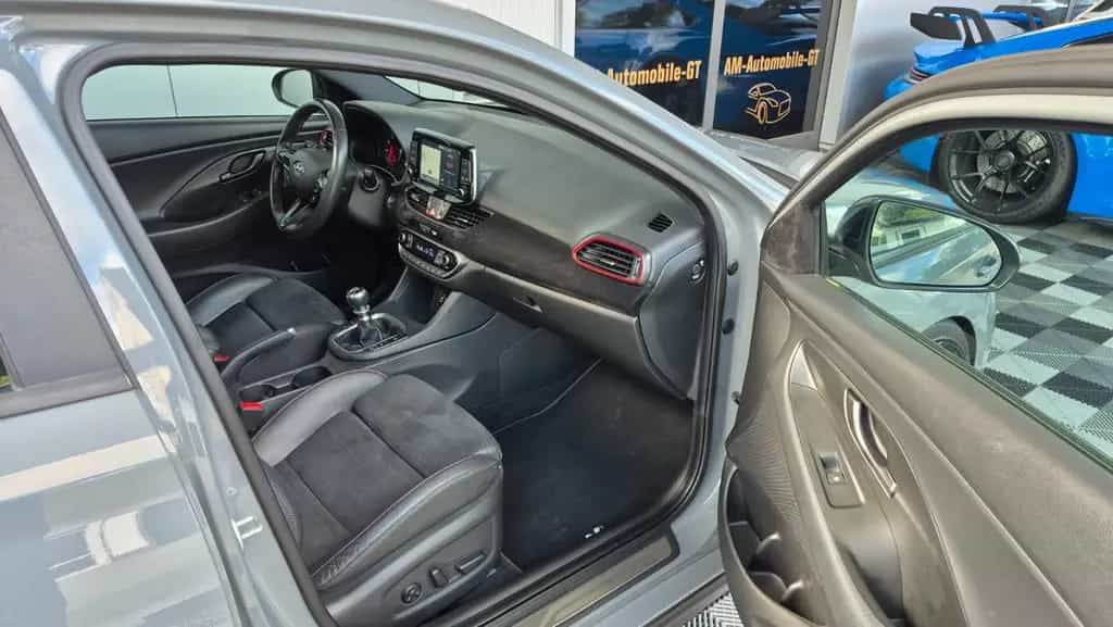 Hyundai i30 Fastback N Performance*PANO*NAVI*LED*2.HAND* 04/2019-photo-16