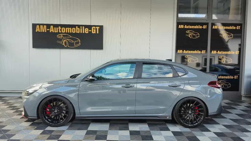 Hyundai i30 Fastback N Performance*PANO*NAVI*LED*2.HAND* 04/2019-photo-2