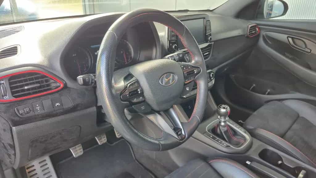 Hyundai i30 Fastback N Performance*PANO*NAVI*LED*2.HAND* 04/2019-photo-21
