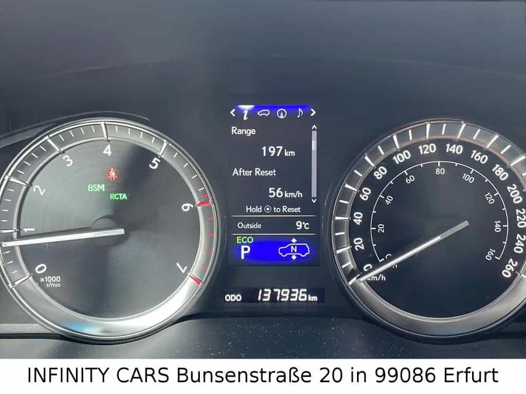 Lexus LX 570 01/2018-photo-11