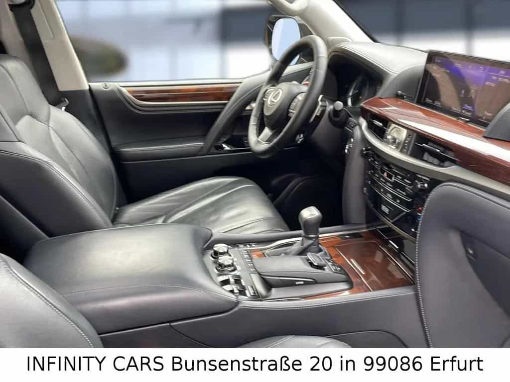 Lexus LX 570 01/2018-photo-18
