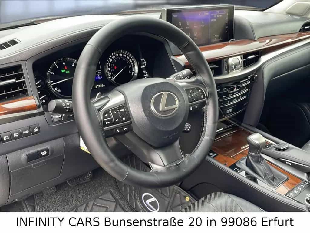Lexus LX 570 01/2018-photo-9
