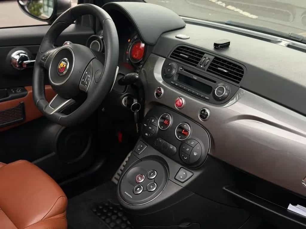 Abarth 500 Cabrio 1,4 T/Volleder*Automatik*Xenon*Pdc 12/2011-photo-27