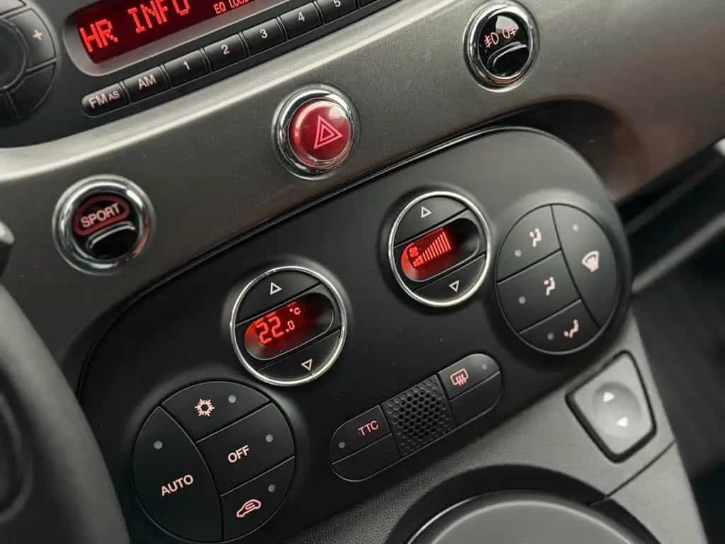 Abarth 500 Cabrio 1,4 T/Volleder*Automatik*Xenon*Pdc 12/2011-photo-34