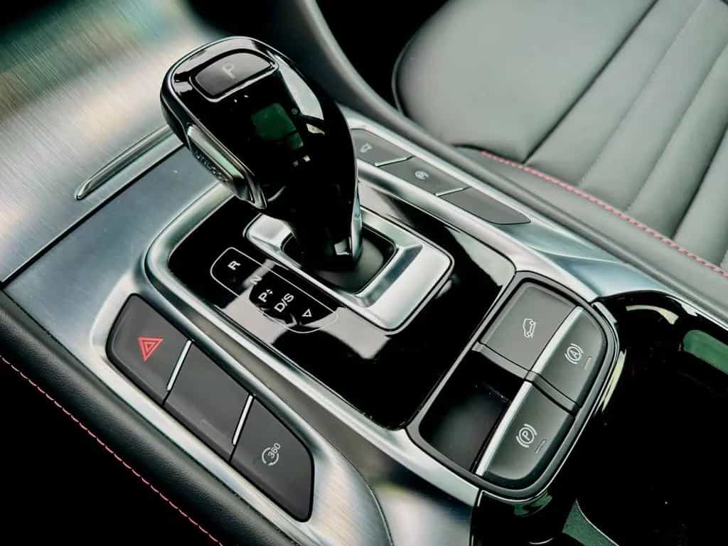 MG HS 1.5T Luxury + 360 + Pano + Leder + Fullpaket 12/2023-photo-11