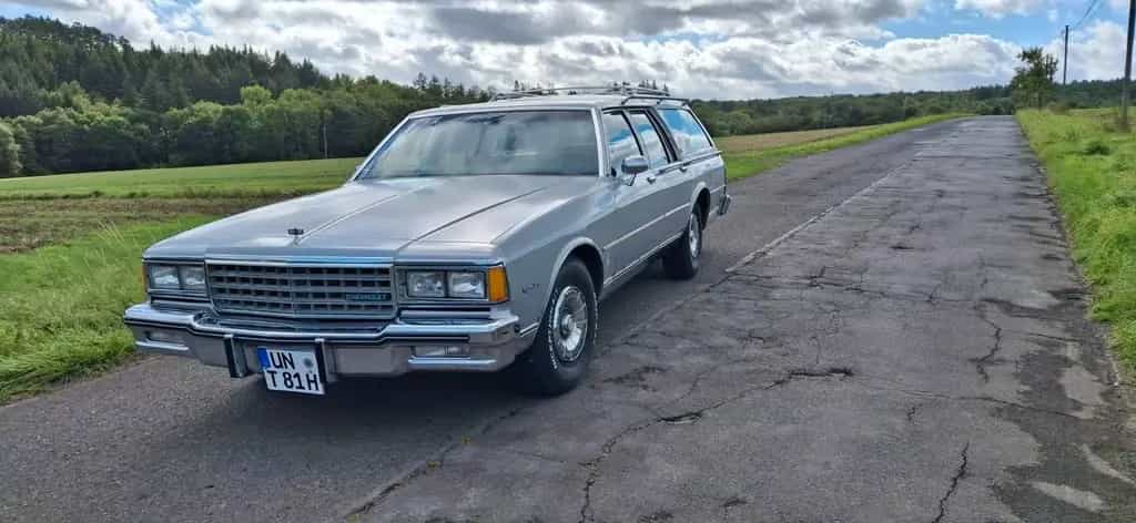Chevrolet Caprice Station Wagon ehemaliger bestatter V8 H 09/1981-photo-7