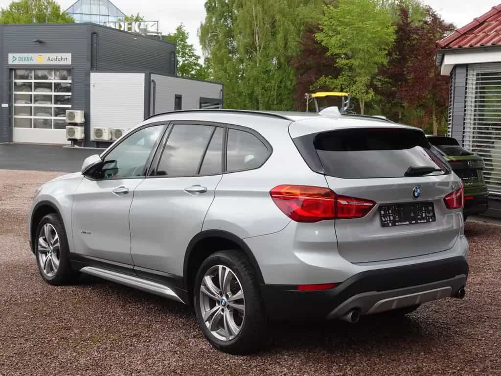 BMW X1 xDrive20i A Sport Line 03/2018-photo-5